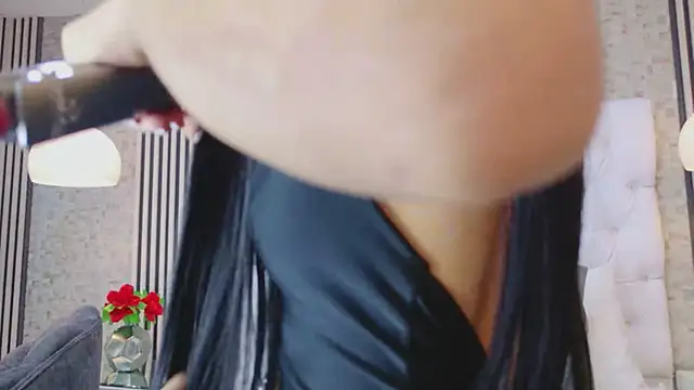 Snapshot of VioletGracee chatting on February 26, 12:26 pm VioletGracee online show from February 26, 12:26 pm