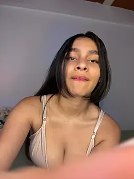 Snapshot of ManuelaEvans_ chatting on May 7, 2:06 am ManuelaEvans online show from May 7, 2:06 am