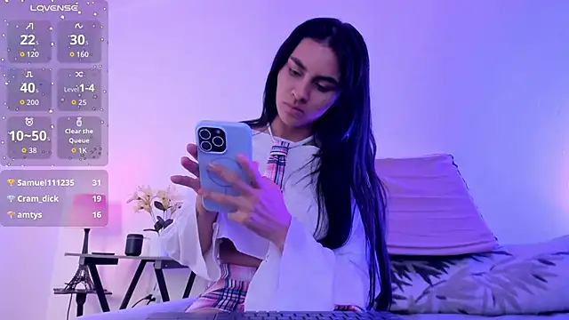 Snapshot of ManuelaEvans_ chatting on May 19, 1:56 am ManuelaEvans online show from May 19, 1:56 am