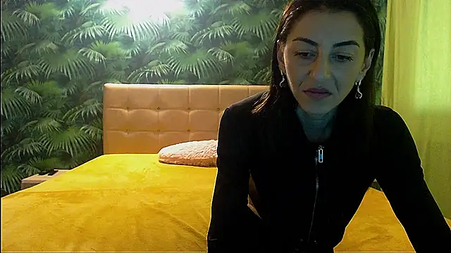 Stella John online show from December 19, 5:40 am