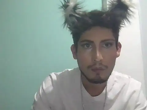 Snapshot of Angel____1 chatting on March 4, 2:50 am Angel 1 online show from March 4, 2:50 am