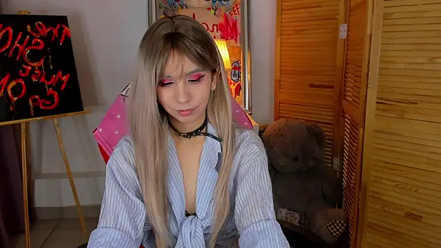 lesilos online show from March 10, 1:32 am