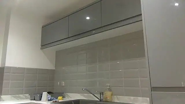 SnowBunnie97 online show from December 20, 10:39 pm