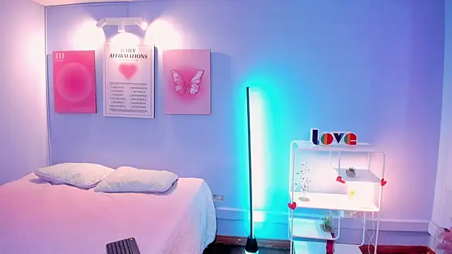 Snapshot of kyoto_Aoki chatting on February 24, 7:56 pm kyoto Aoki online show from February 24, 7:56 pm