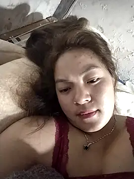 Lucky cutee online show from December 21, 6:04 pm