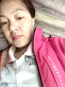 Lucky cutee online show from April 2, 6:00 am