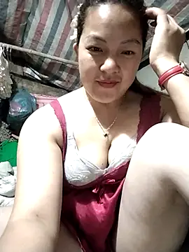 Snapshot of Lucky_cutee chatting on April 18, 12:09 pm Lucky cutee online show from April 18, 12:09 pm