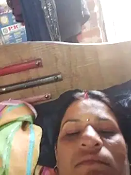 CUTE Ishpa online show from March 2, 11:06 am