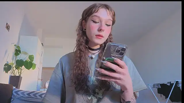 Snapshot of poli_blink chatting on March 18, 11:35 am poli blink online show from March 18, 11:35 am