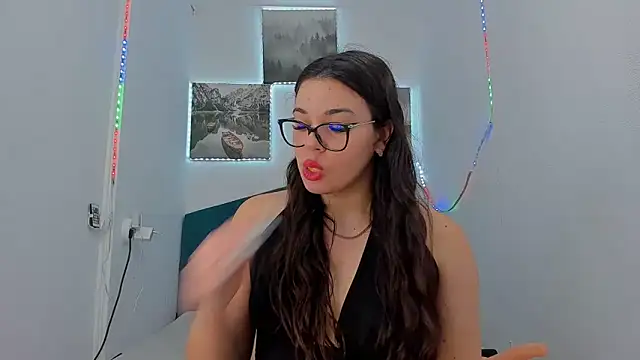 RedAssHottie online show from January 28, 7:11 am