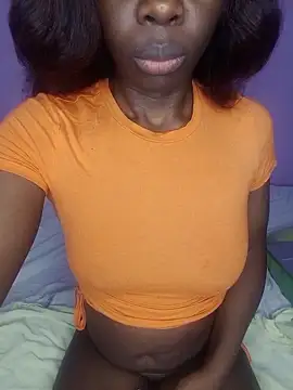 Snapshot of marie_softy chatting on March 7, 3:58 am marie softy online show from March 7, 3:58 am