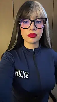 EmmaInPink online show from February 24, 3:21 pm