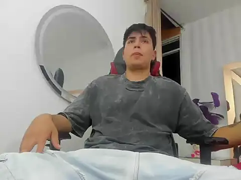 ThomasThund online show from January 14, 3:01 am