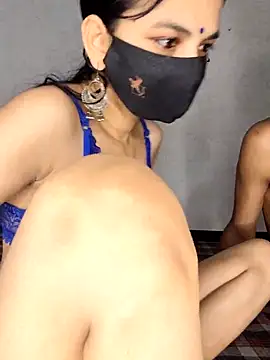Snapshot of miss_siya_00 chatting on May 2, 3:28 pm miss siya 00 online show from May 2, 3:28 pm