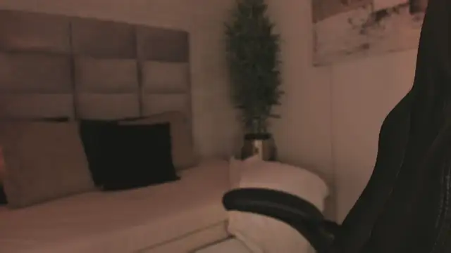 Lilith Sage  online show from February 19, 7:43 pm