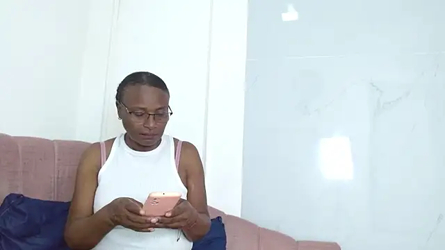 CleopatraIsis online show from December 22, 7:33 pm