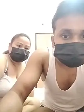 Snapshot of DesiSeductress chatting on February 24, 5:55 pm DesiSeductress online show from February 24, 5:55 pm