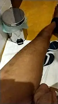 Snapshot of Novinhoie chatting on February 17, 9:32 pm Novinhoie online show from February 17, 9:32 pm