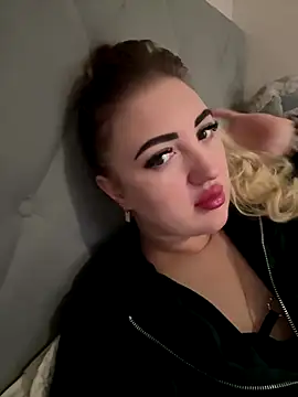 merabel1995 online show from January 8, 9:55 am