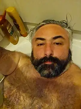 MacGuyver20 online show from January 13, 6:40 am