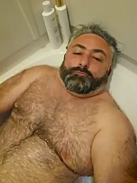 MacGuyver20 online show from February 10, 6:50 am