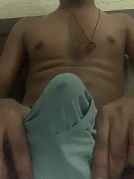 Rahulkumaro1 online show from April 17, 3:04 pm