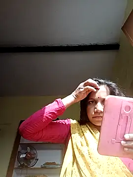 Karishma singh online show from February 4, 9:15 am