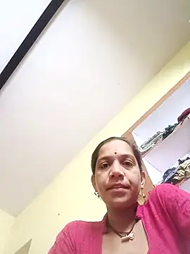 Karishma singh online show from February 17, 9:10 pm