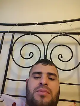 Snapshot of Ricardosafadocassdo chatting on June 10, 7:24 pm Ricardosafadocassdo online show from June 10, 7:24 pm