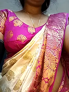 Deshi bhabhi143 online show from February 15, 7:05 am