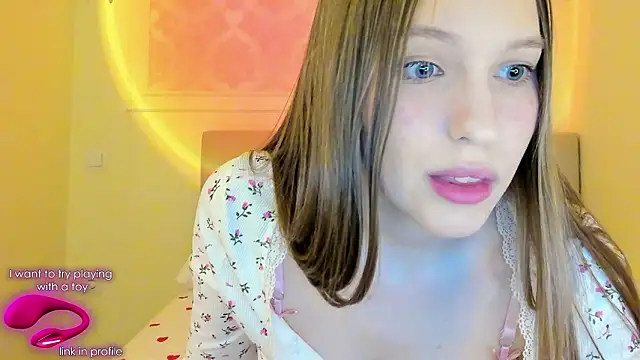 Snapshot of Alllura chatting on January 31, 11:14 pm Alllura online show from January 31, 11:14 pm