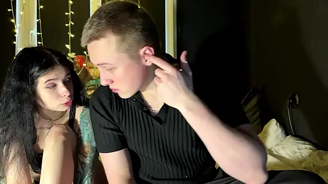 love4couple online show from March 22, 2:20 pm