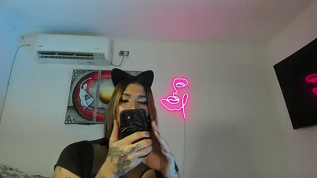 Maya Nova online show from January 18, 2:48 am