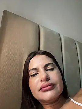 Irina Velvett online show from April 19, 2:55 am