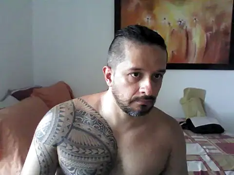 Snapshot of gonzzohunterr chatting on January 10, 5:58 pm gonzzohunterr online show from January 10, 5:58 pm