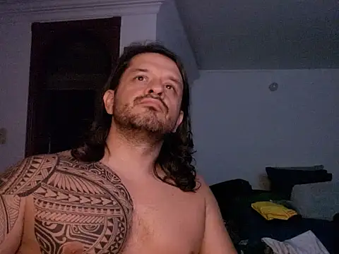 Snapshot of gonzzohunterr chatting on February 7, 9:46 am gonzzohunterr online show from February 7, 9:46 am