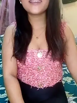 Saumyy online show from April 24, 6:32 pm