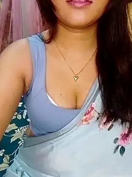 Saumyy online show from April 26, 5:10 pm