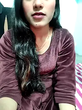 Yours-Zeenat online show from January 9, 6:10 pm