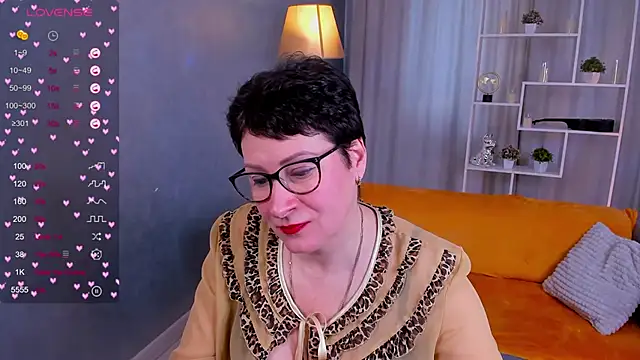 JennyMons online show from February 5, 9:03 am