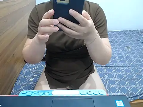 Snapshot of Coffee_Milktea chatting on June 6, 10:53 am Coffee Milktea online show from June 6, 10:53 am