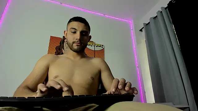 kael lux online show from January 7, 5:37 pm