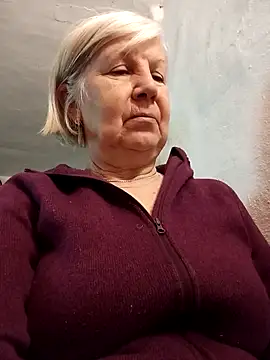 KlaudiaDarling online show from February 16, 9:27 am