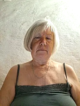 KlaudiaDarling online show from June 27, 1:10 am