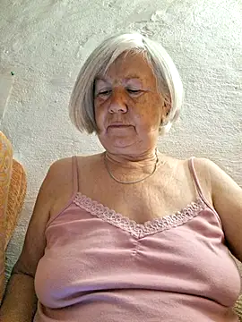 KlaudiaDarling online show from July 15, 1:00 am