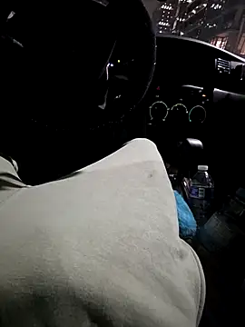 Snapshot of HoofedCylinder chatting on February 6, 4:06 am HoofedCylinder online show from February 6, 4:06 am