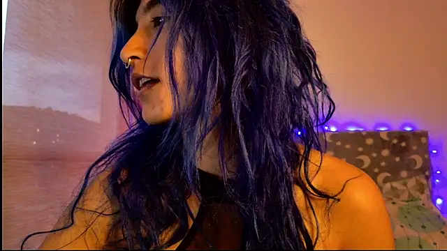 LunaisBack online show from March 3, 11:10 pm