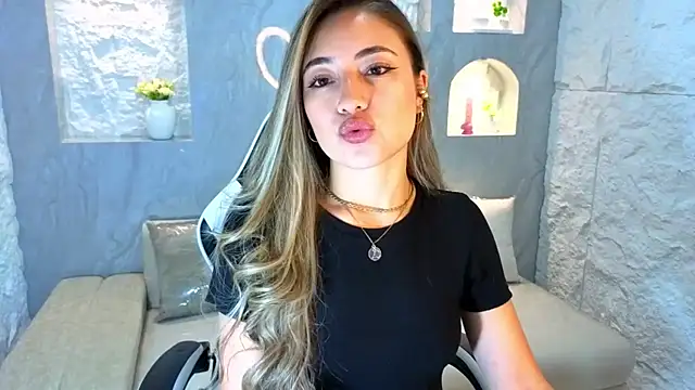 Snapshot of Amy_Kerr_Tx chatting on January 9, 8:43 pm Amy Kerr Tx online show from January 9, 8:43 pm