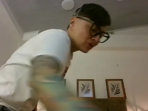 kat paradise online show from February 24, 11:52 am