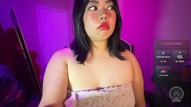 kuromixx444 online show from April 14, 9:04 am